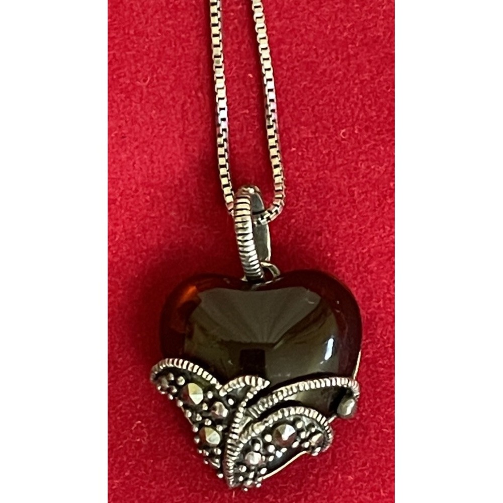 Ross Simons 925 Silver Red Heart Marcasite Pendant Necklace Women's 18"